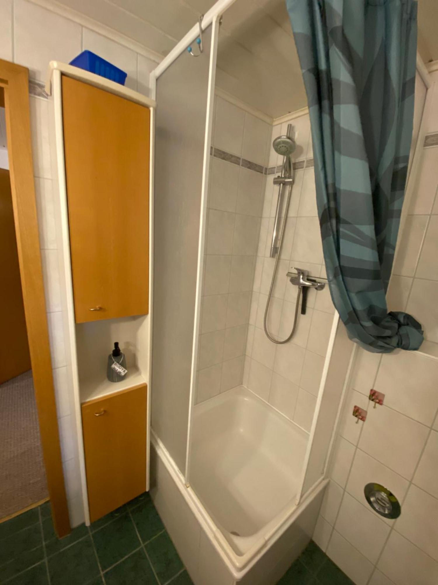 Grosse Helle Wohnung Am Wald In Bad Saarow Nahe Gruenheide Und Berlin Souterrain Exterior photo